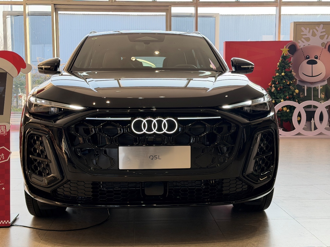 全新奥迪Q5L预售31.3万起，你是等新款还是抄底老款？