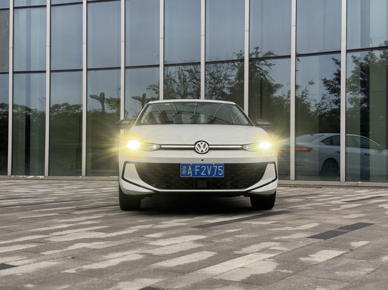 搭载1.5T发动机和多连杆后悬，朗逸Pro一手试驾报告