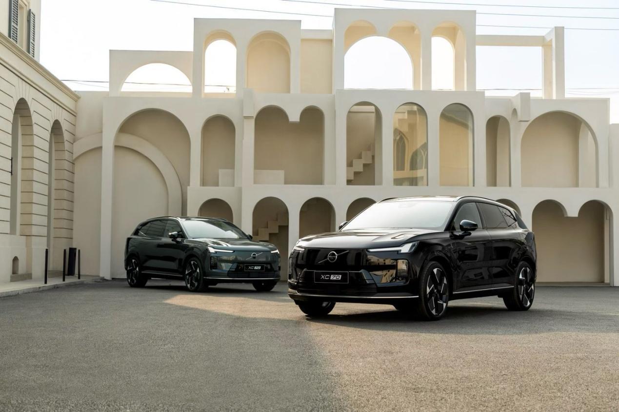 还等新Q5L？全新XC70的超级混动与智慧座舱已先行一步