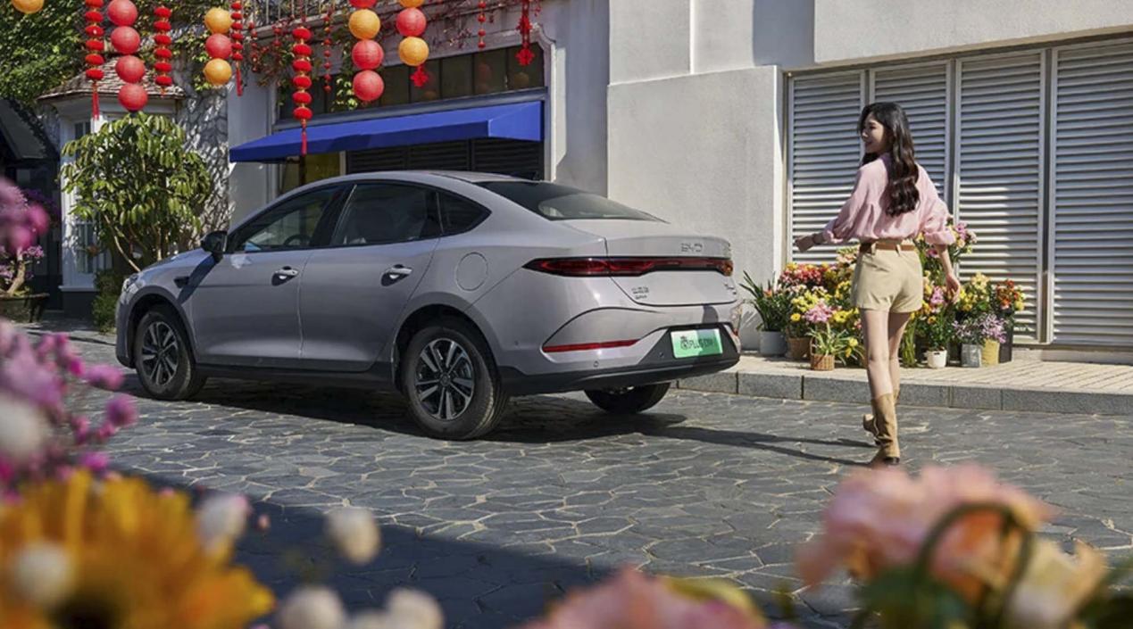 秦家族两新车上市，大电池210公里