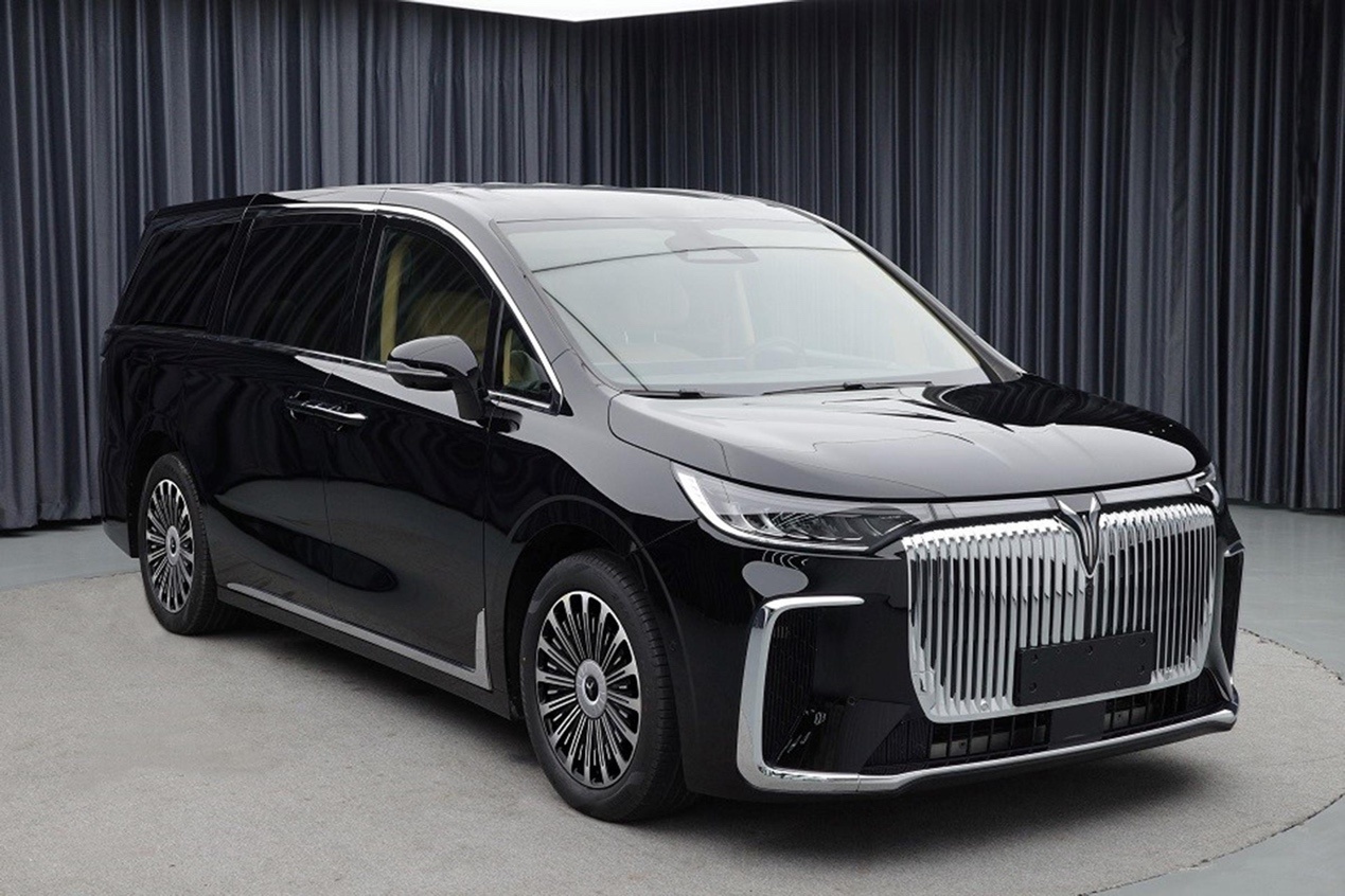 26款小鹏X9纯电版上市30.98万起，第二代VLA落地