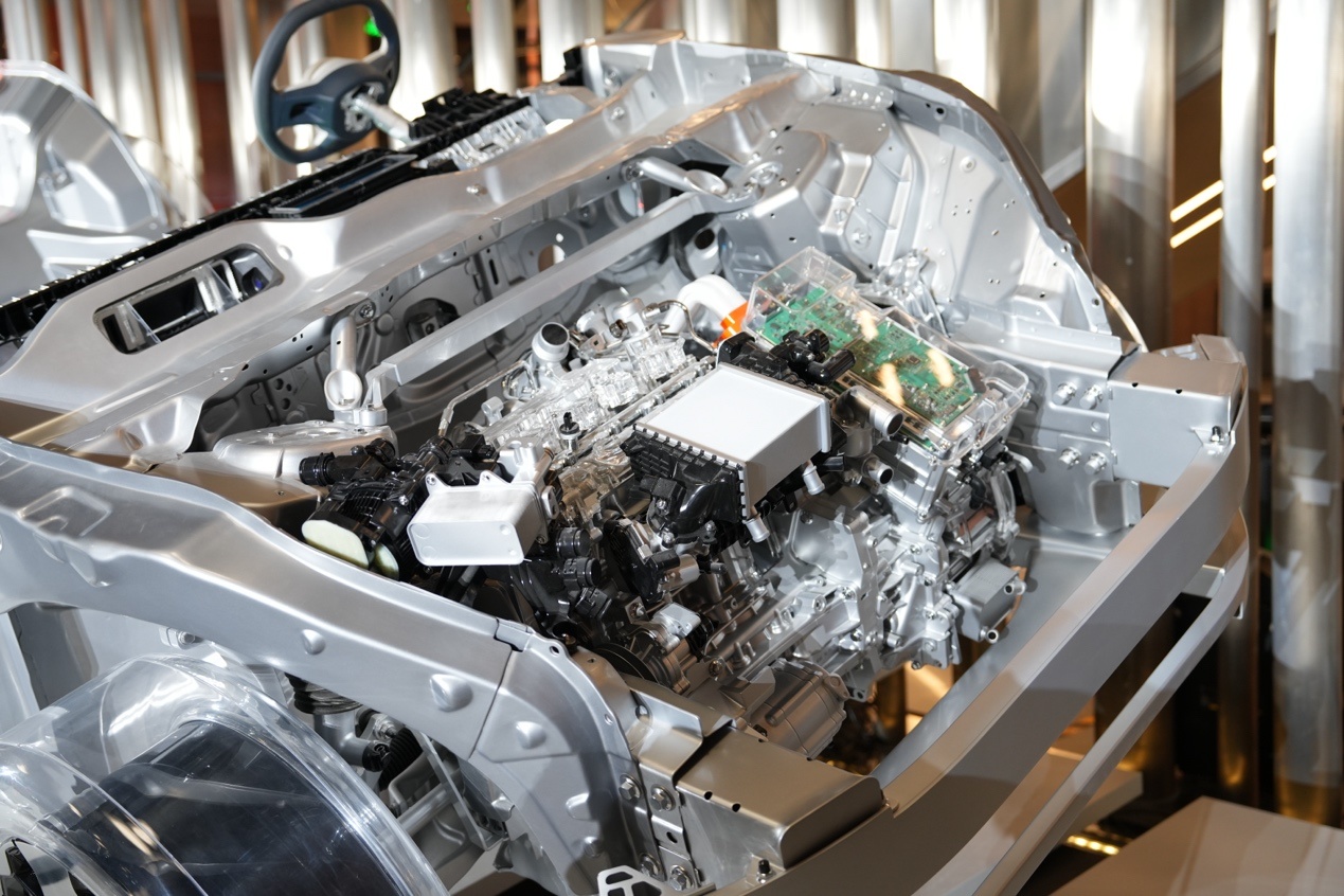 价格香吗？极氪8X预售37.68万元起，2.0T插混动力