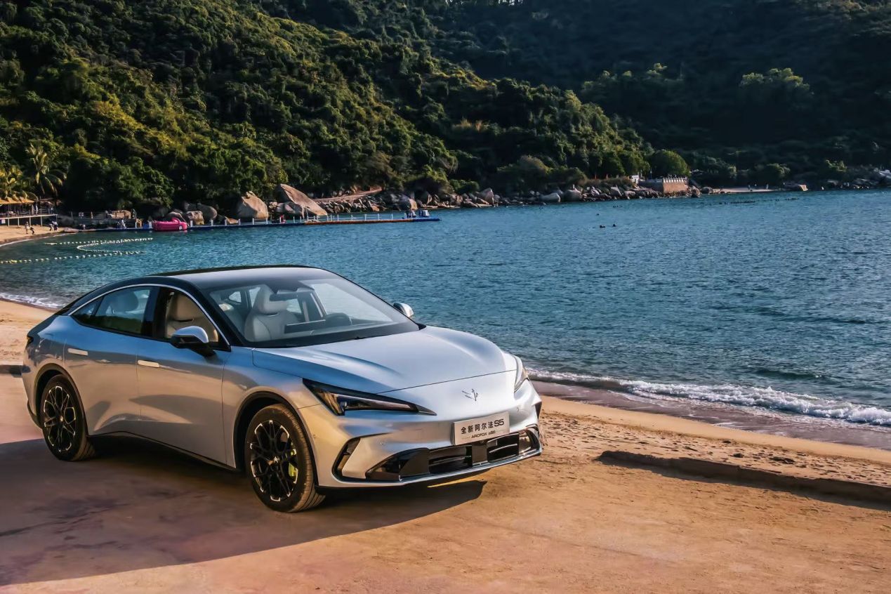 天塌了！极狐把城区NOA打到10万级