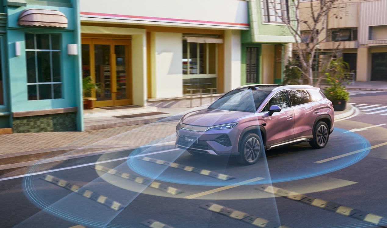 比亚迪宋Ultra EV上市，售价15.19万元起