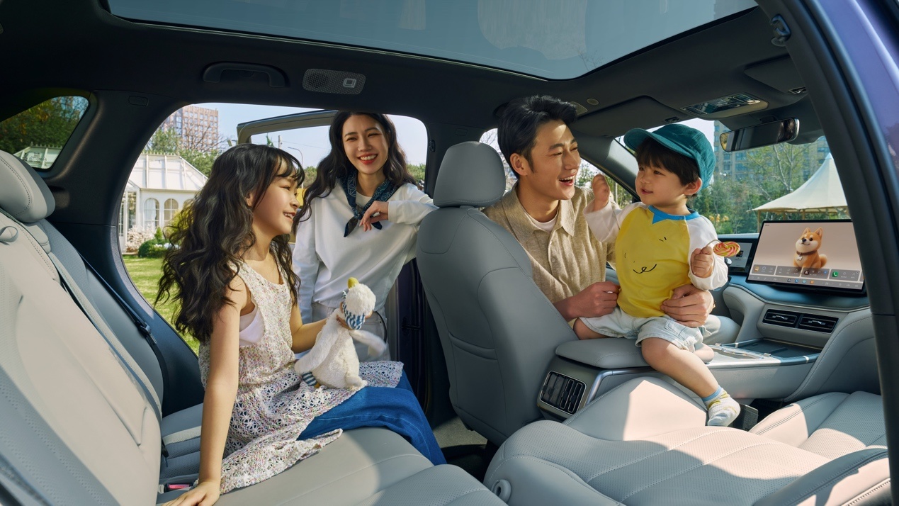 比亚迪宋Ultra EV上市，售价15.19万元起