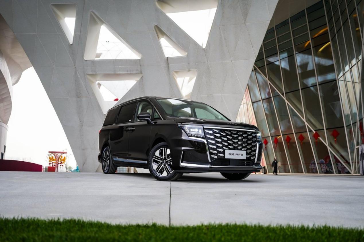 瑞风RF8悦享系列上市 重塑20万级MPV价值标杆