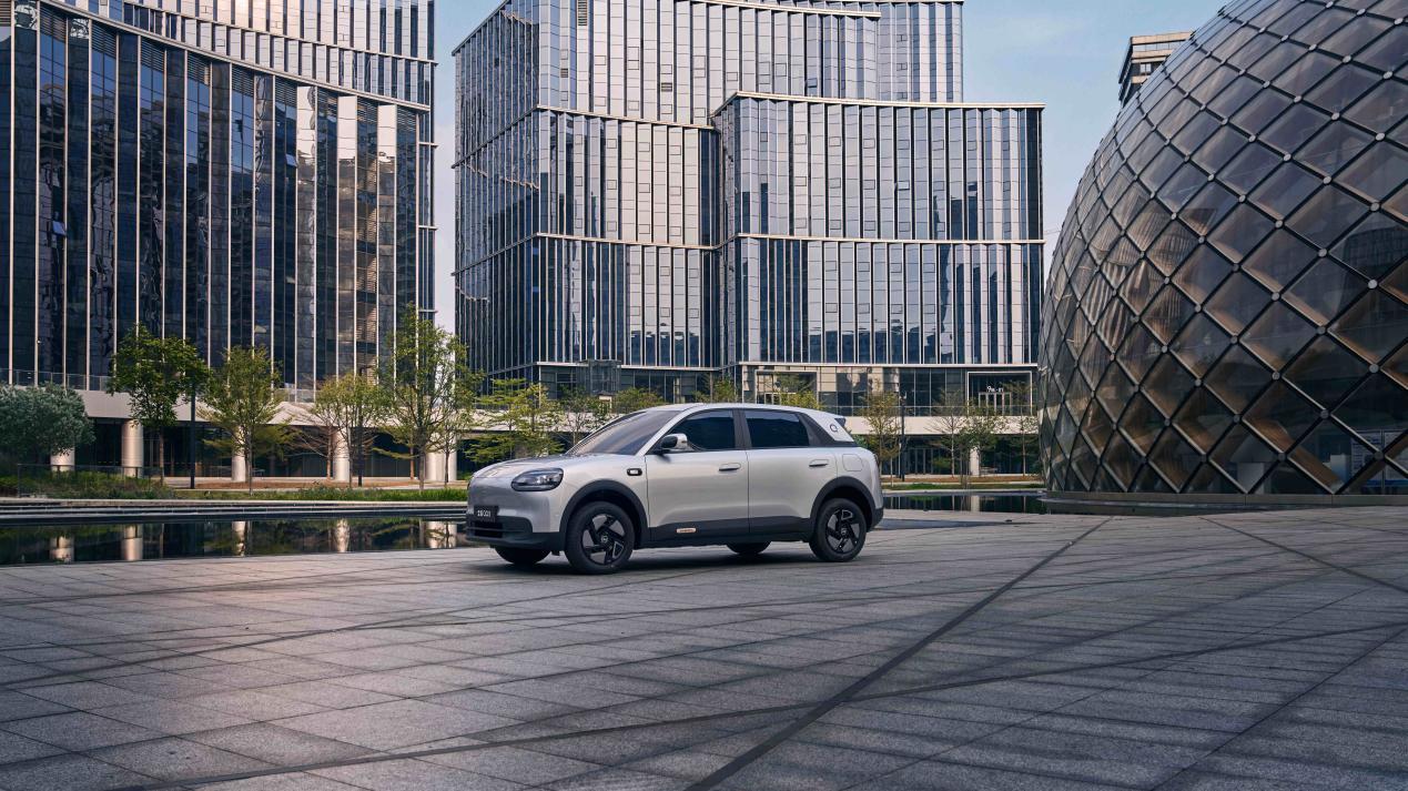 全新QQ3王者归来，七万级小车配后驱独悬，一部到位