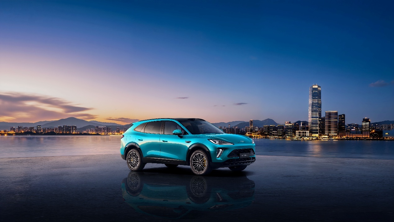 12.99万元起!15 万级混动 SUV风云T9L上市