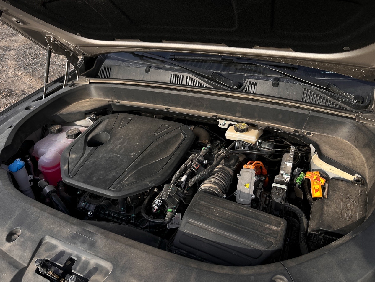 在乌尔禾的烈风里，我试了试中国星i-HEV的“成色”