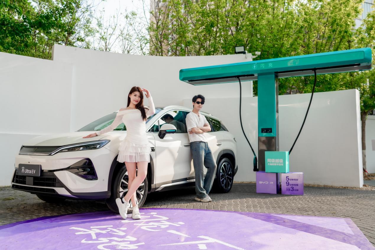 当闪充成为标配，宋 Ultra EV 重构B级纯电SUV
