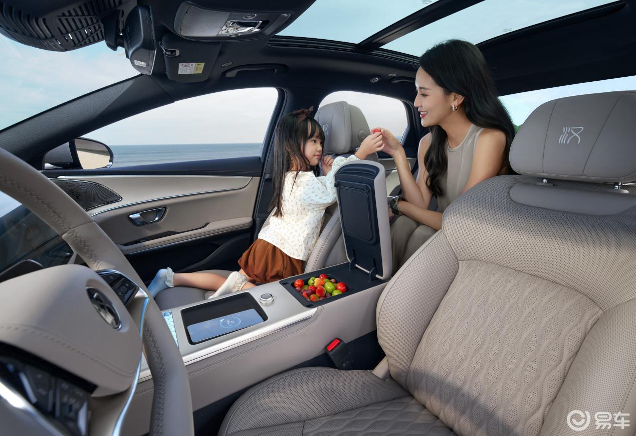 百万用户共创,比亚迪汉长续航版上市,补贴后15.98万起