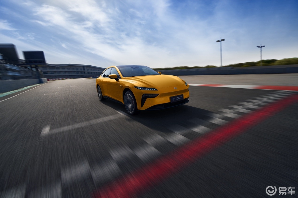 eπ007闪耀狮城!海外高价凸显国内性价比“传奇”