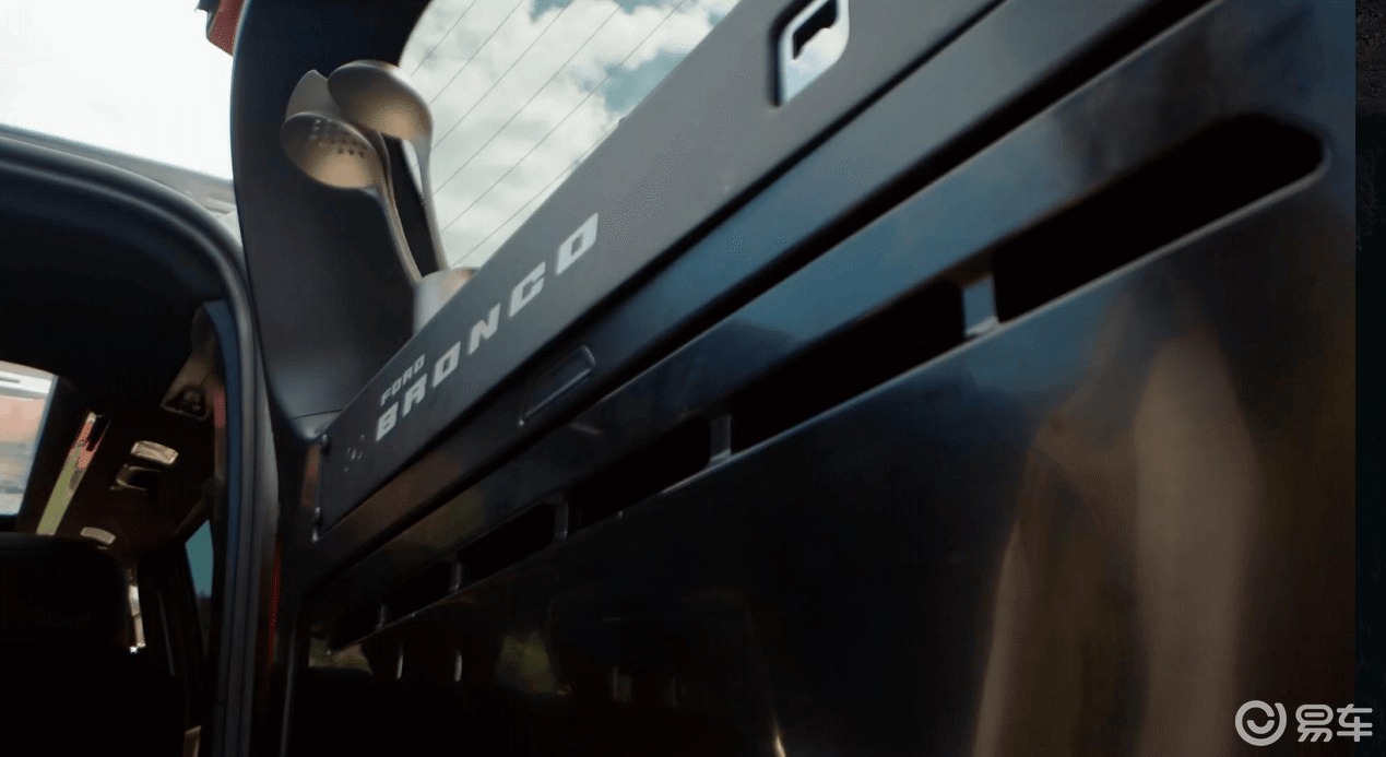 福特智趣烈马登陆重庆汽车消费节,全地形露营SUV受关注