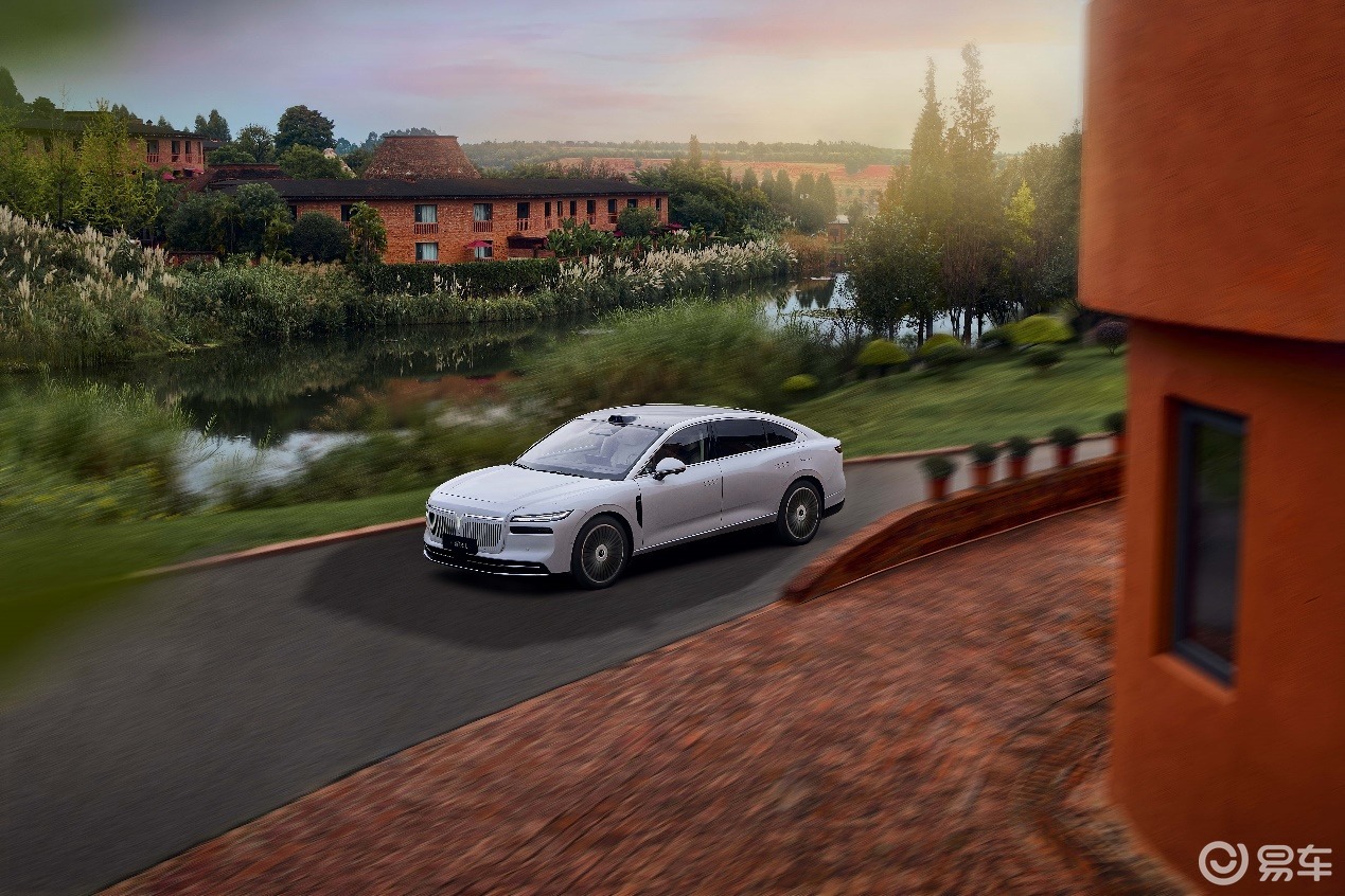 从追赶到定义:岚图连续增长势能,追光L正式上市