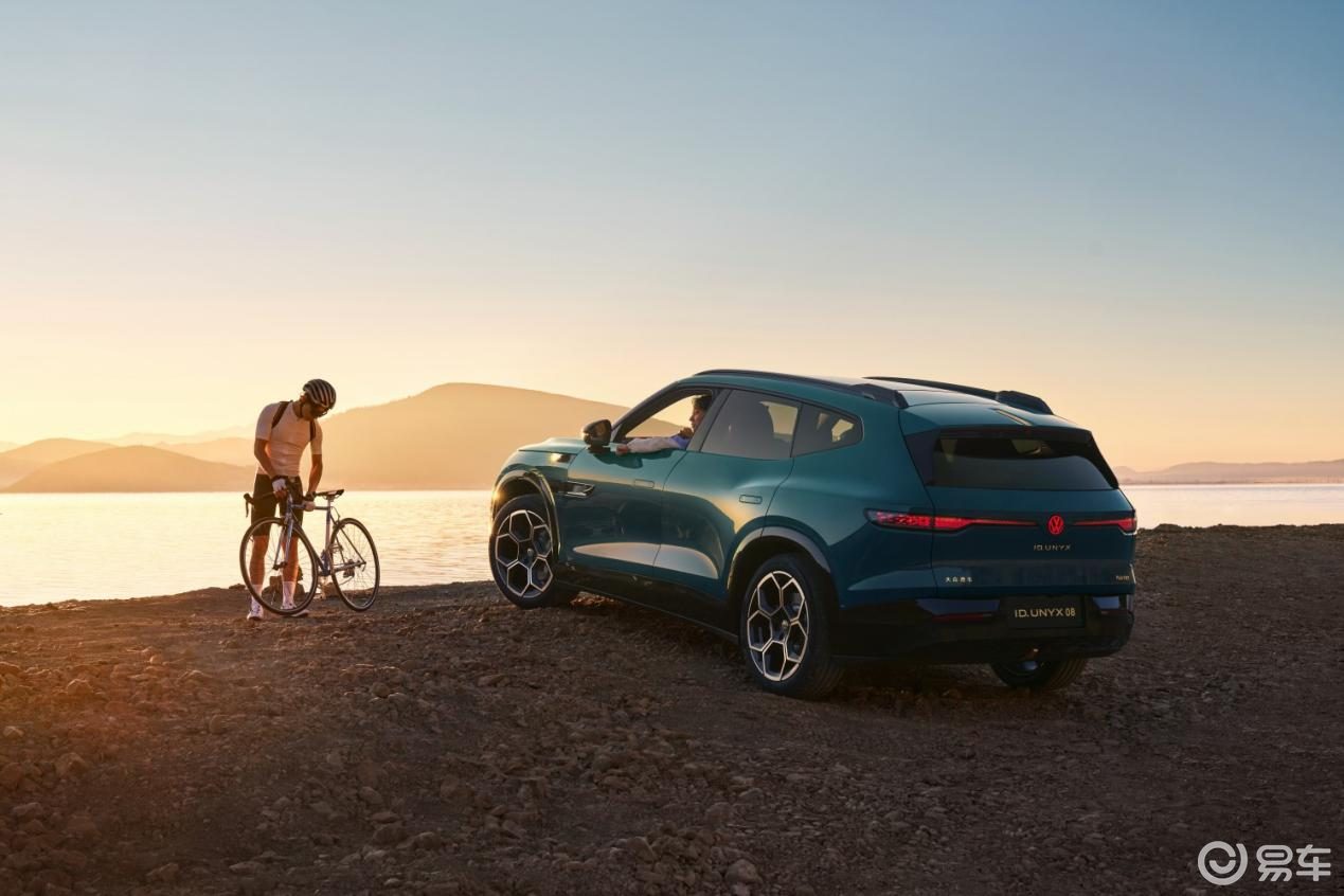 德系驾控+中国科技,与众08开启预售23.99万起