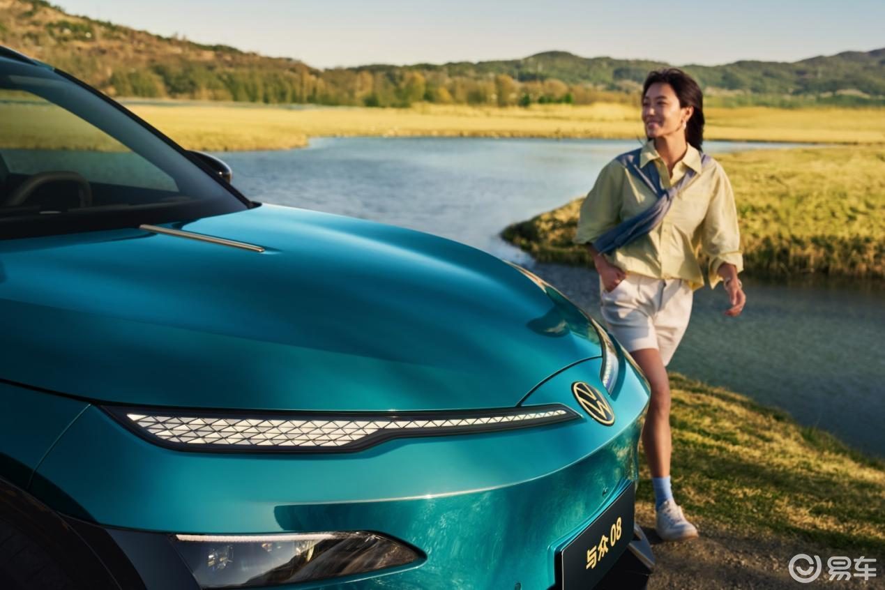 德系驾控+中国科技，与众08开启预售23.99万起