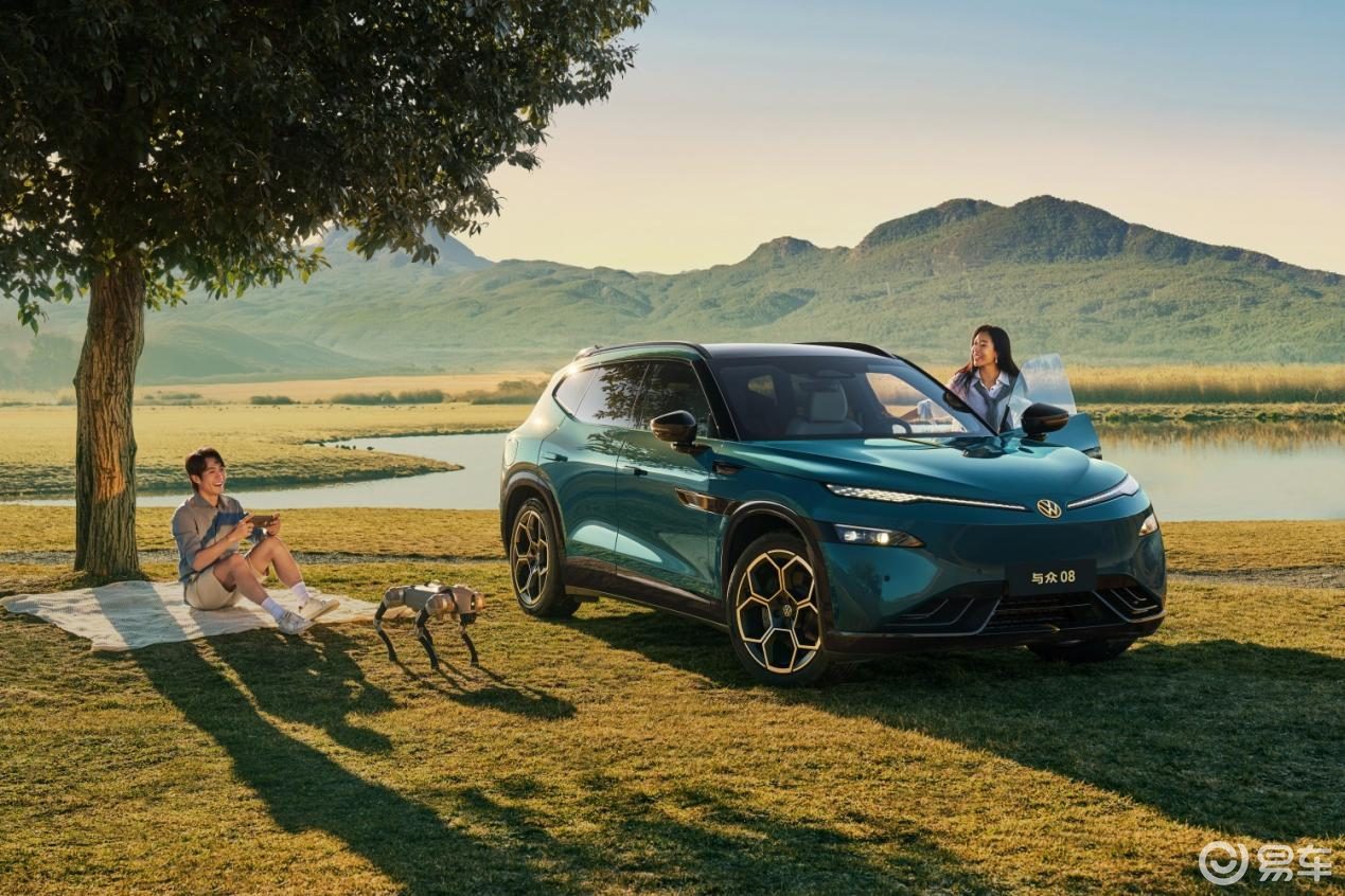 德系驾控+中国科技,与众08开启预售23.99万起