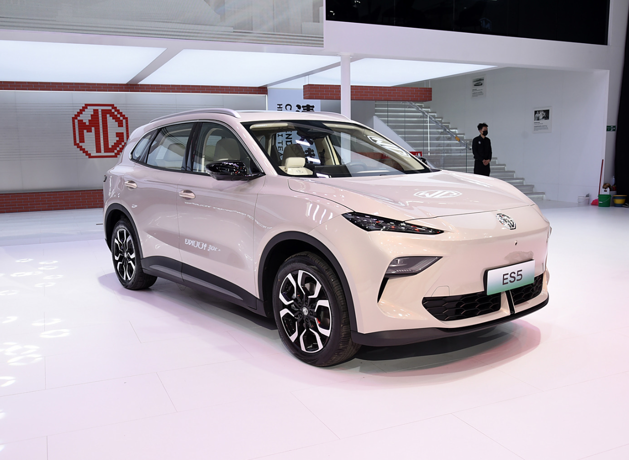 MG重新发布ES5，五连杆后悬，10万级SUV也有好底盘