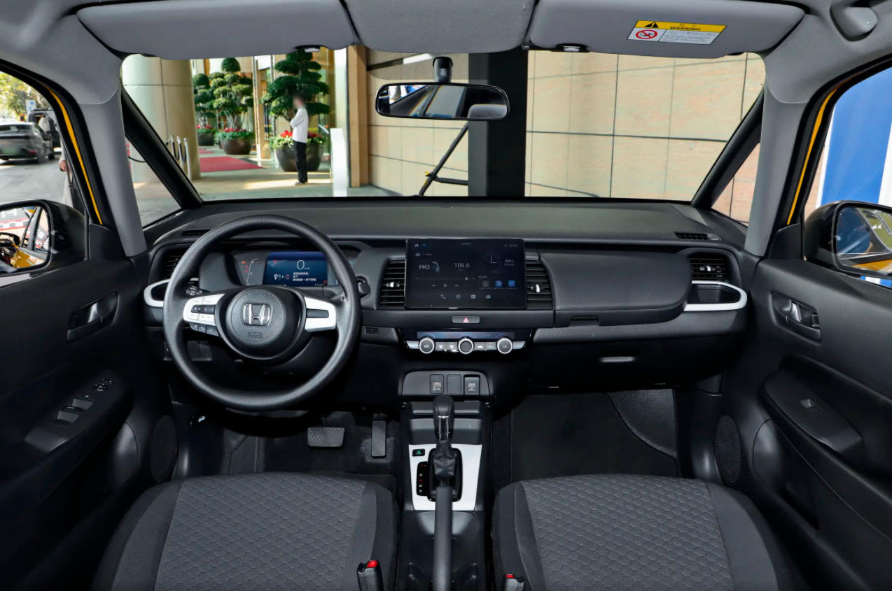 飞度对比星愿,价格接近,为何销量差10000倍