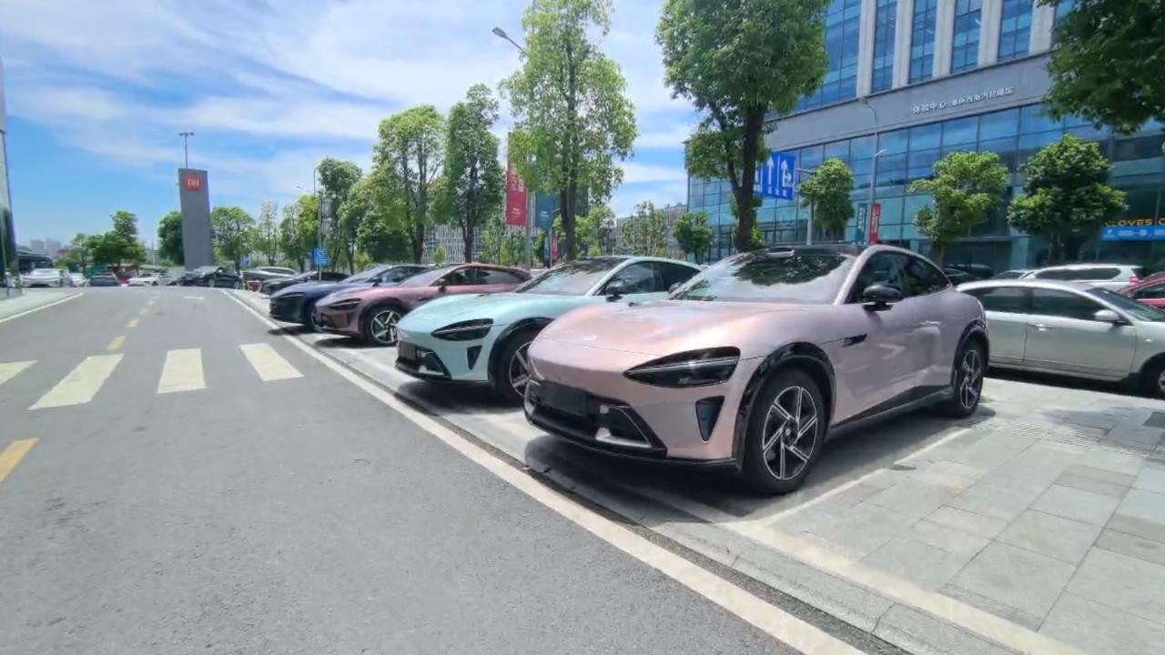 到店试驾小米YU7标准版，车速限制到80km/h