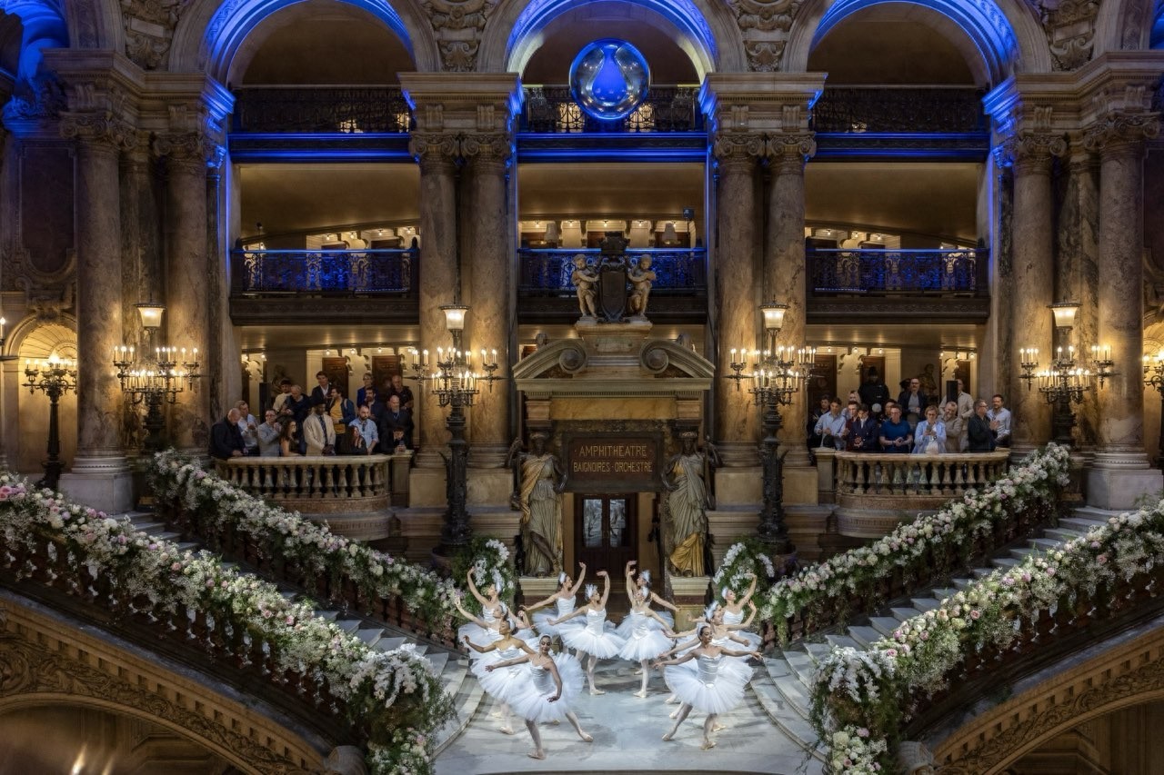 腾势品牌强势登陆欧洲,中国豪华电动车以三倍溢价定义新规则