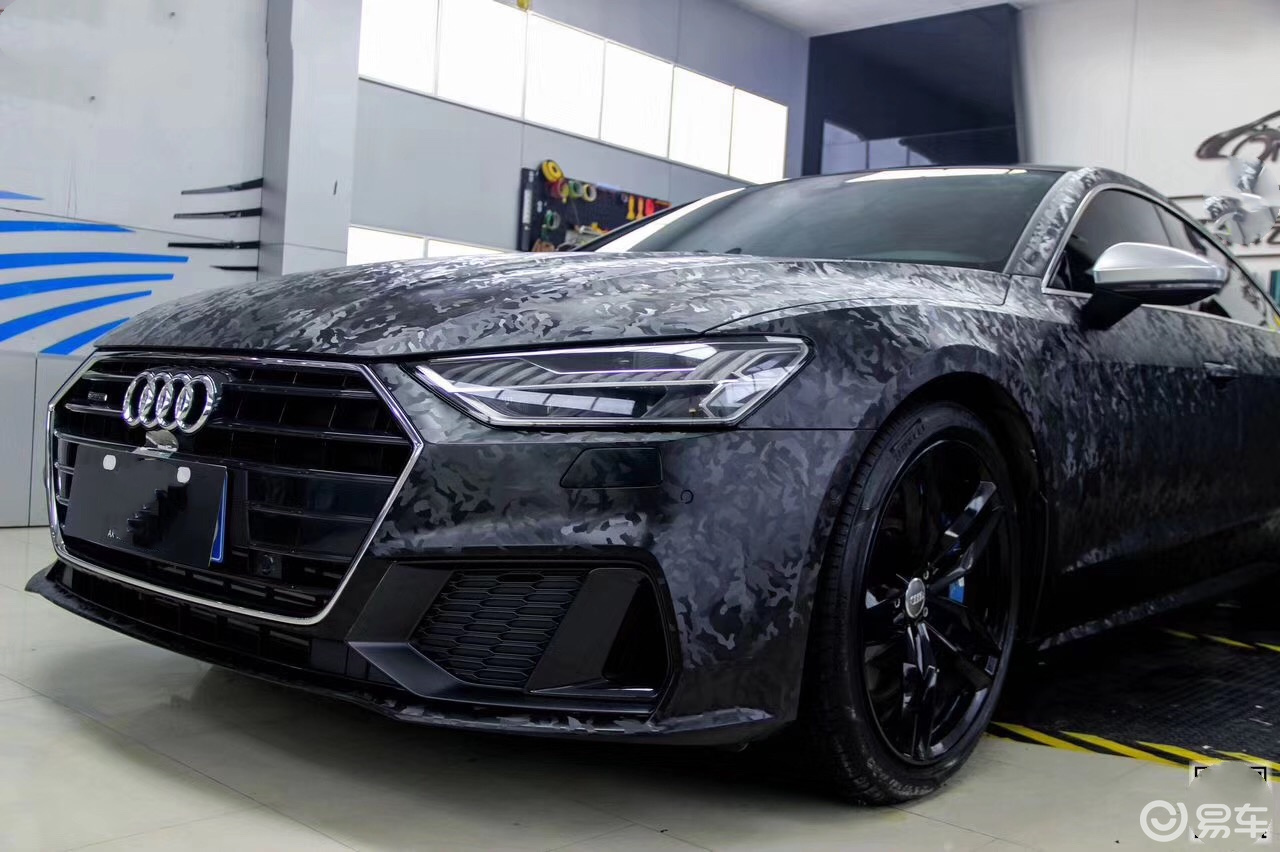 幽灵的黑才是真正的酷 奥迪rs7是行走的暴徒