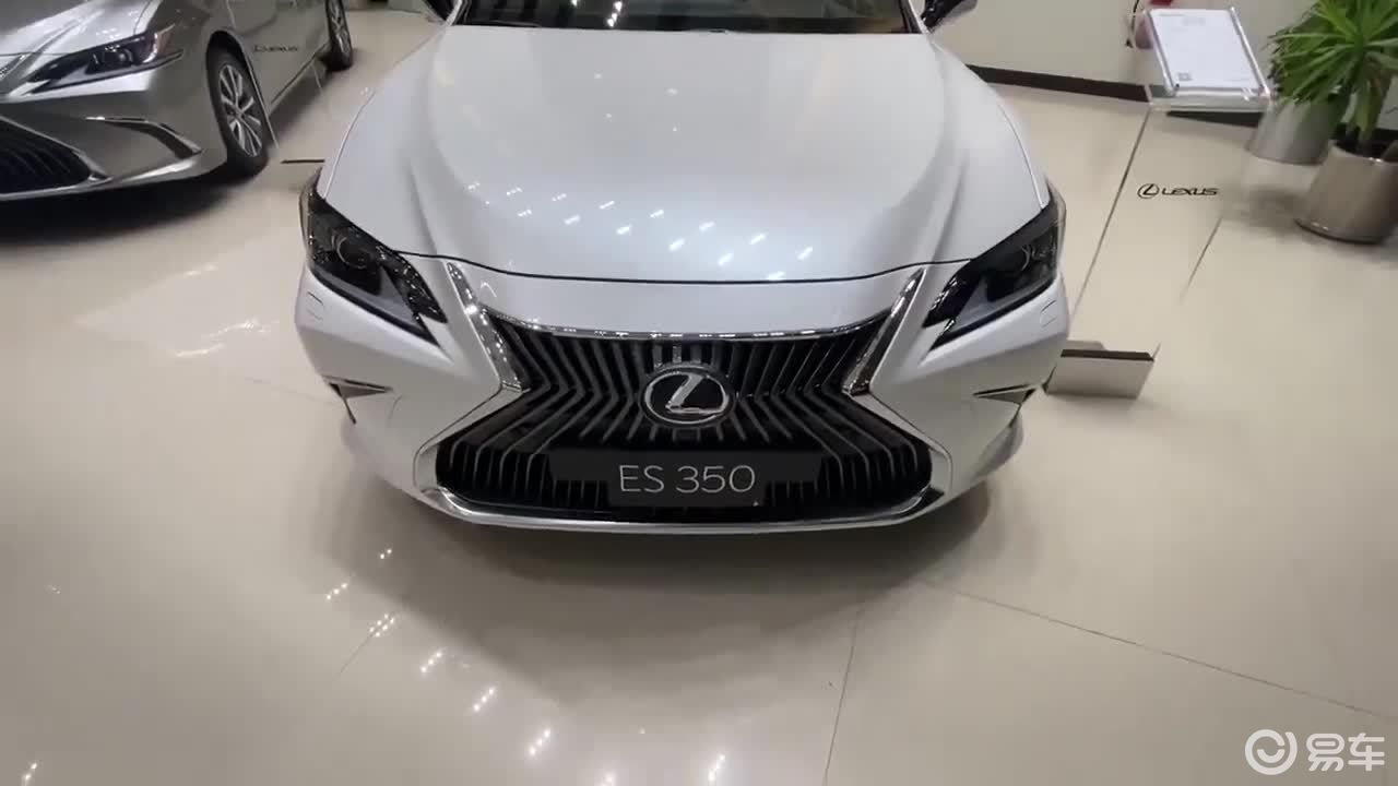 实拍2020款雷克萨斯es350和es300h