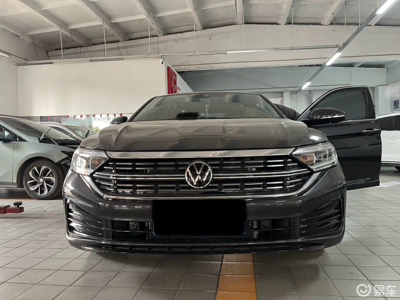 详细阅读:深入4S店一线,巧遇一汽大众速腾首保,全面解析底盘构造! 深入4S店一线,巧遇一汽大众速腾首保,全面解析底盘构造!