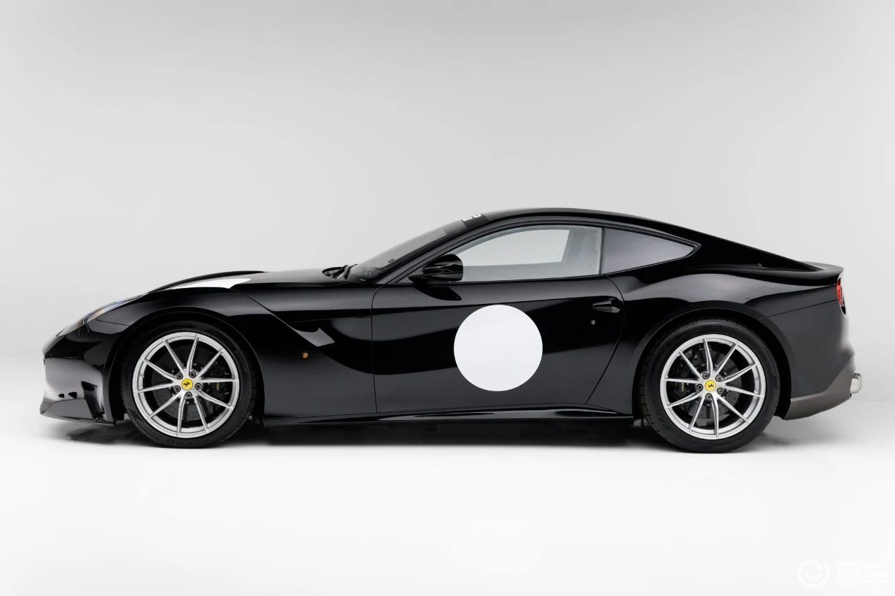 这辆法拉利f12 tdf的原型车实际上是一辆经过改装的 f12 berlinetta