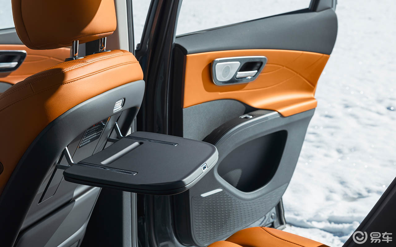 双外观设计身材更大 第五代瑞虎8预售10.59万起