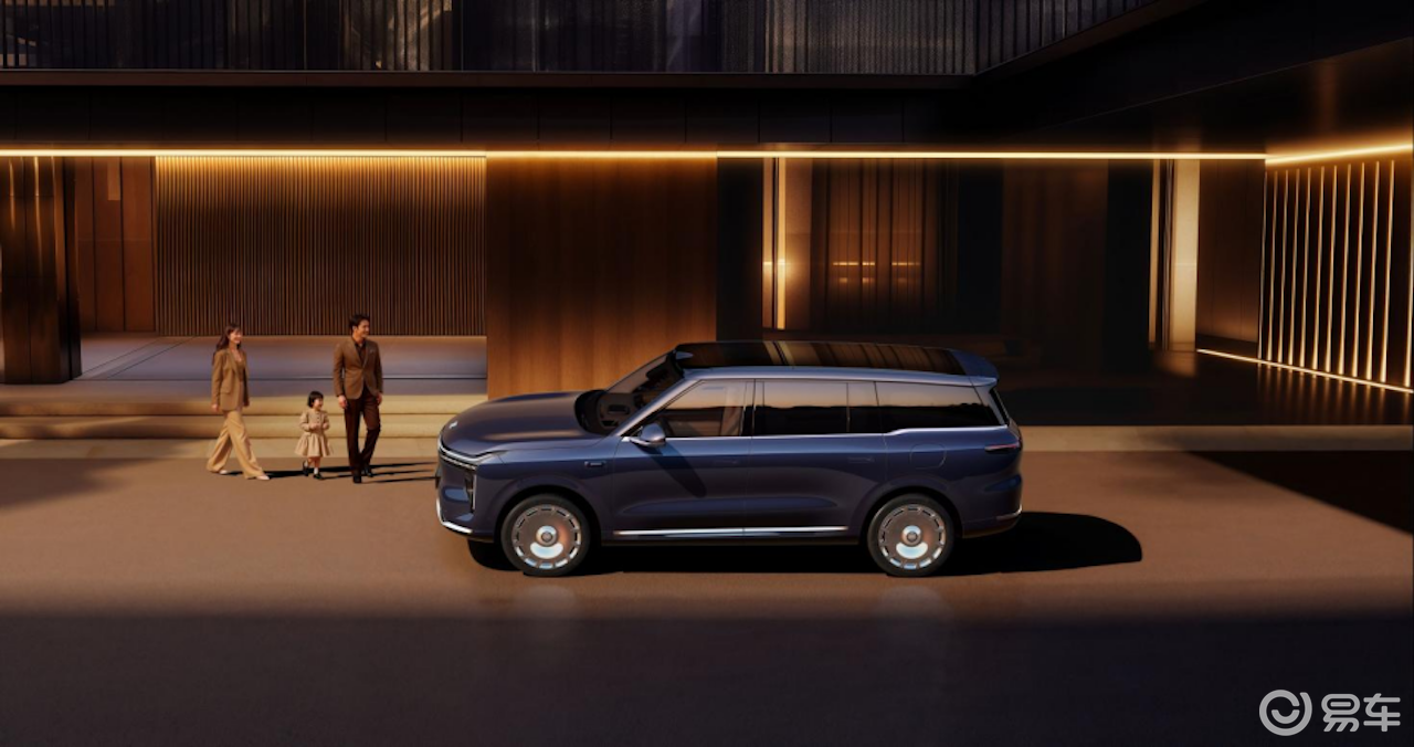 32.28万起 ! 智己LS9以BBA半价提供百万级享受