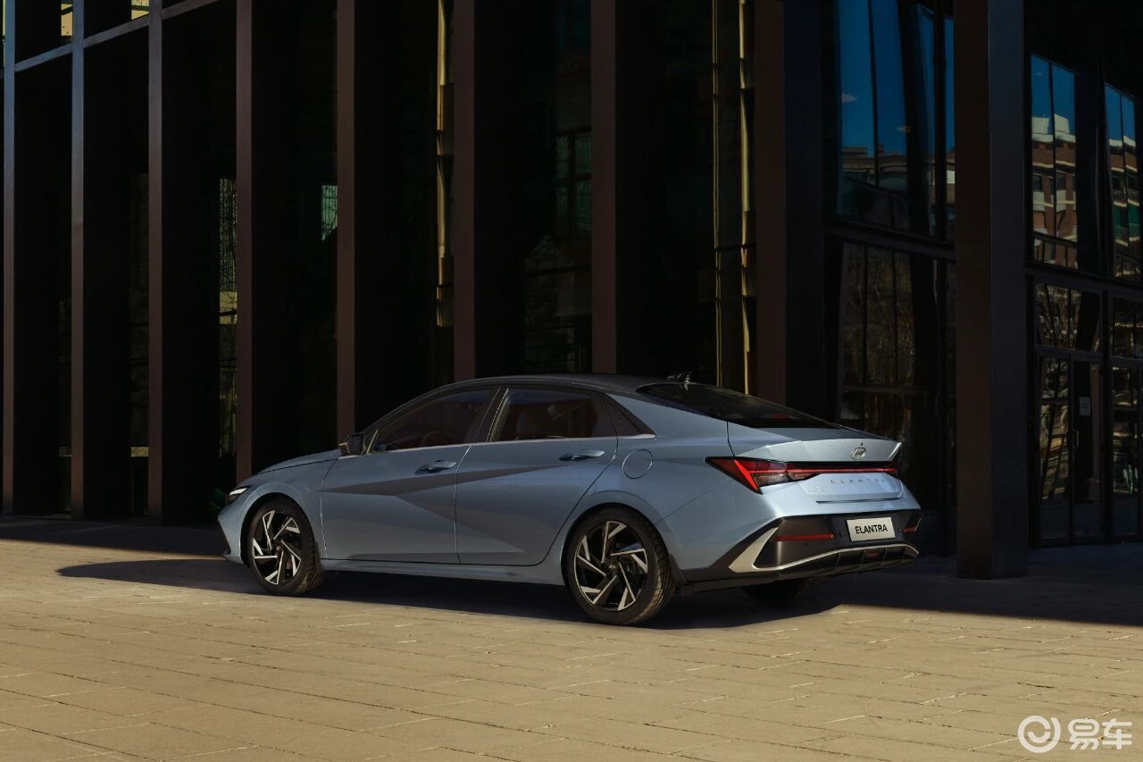 年终盘点:伊兰特—走韩系风的平价家轿