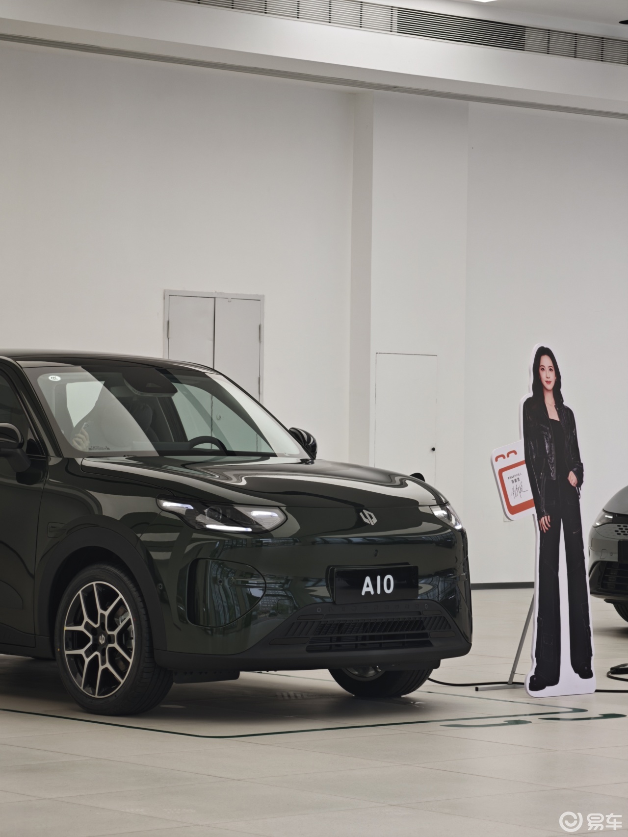 试驾零跑A10:内饰越级、后排宽敞,8万落地还挑啥刺?