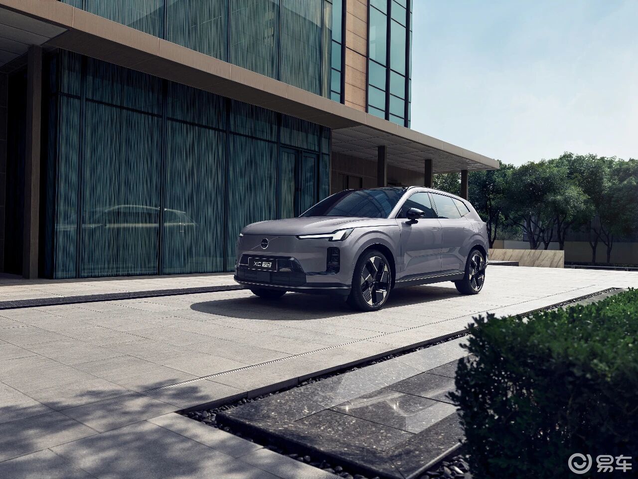 25 万级插混天花板？XC70 感恩版凭什么领跑市场