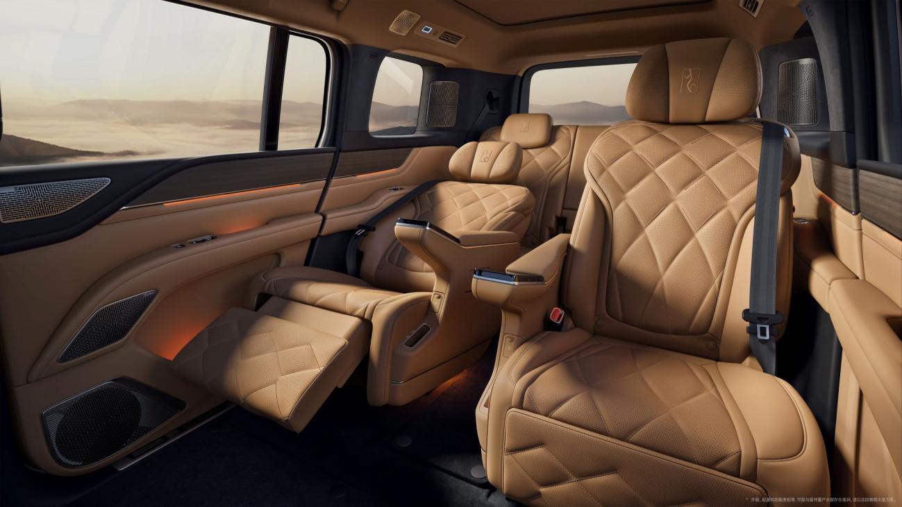 全尺寸行政豪华SUV仰望U8L鼎世版开启预售