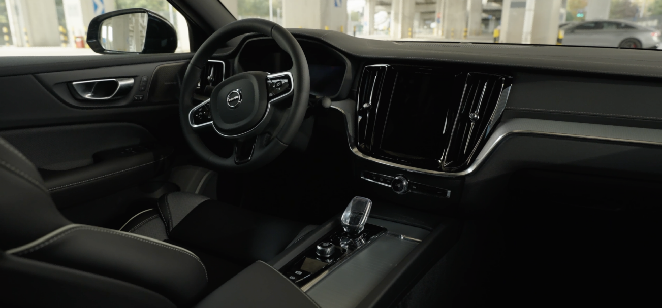 年轻人20万以内买豪华轿车，为什么选S60？