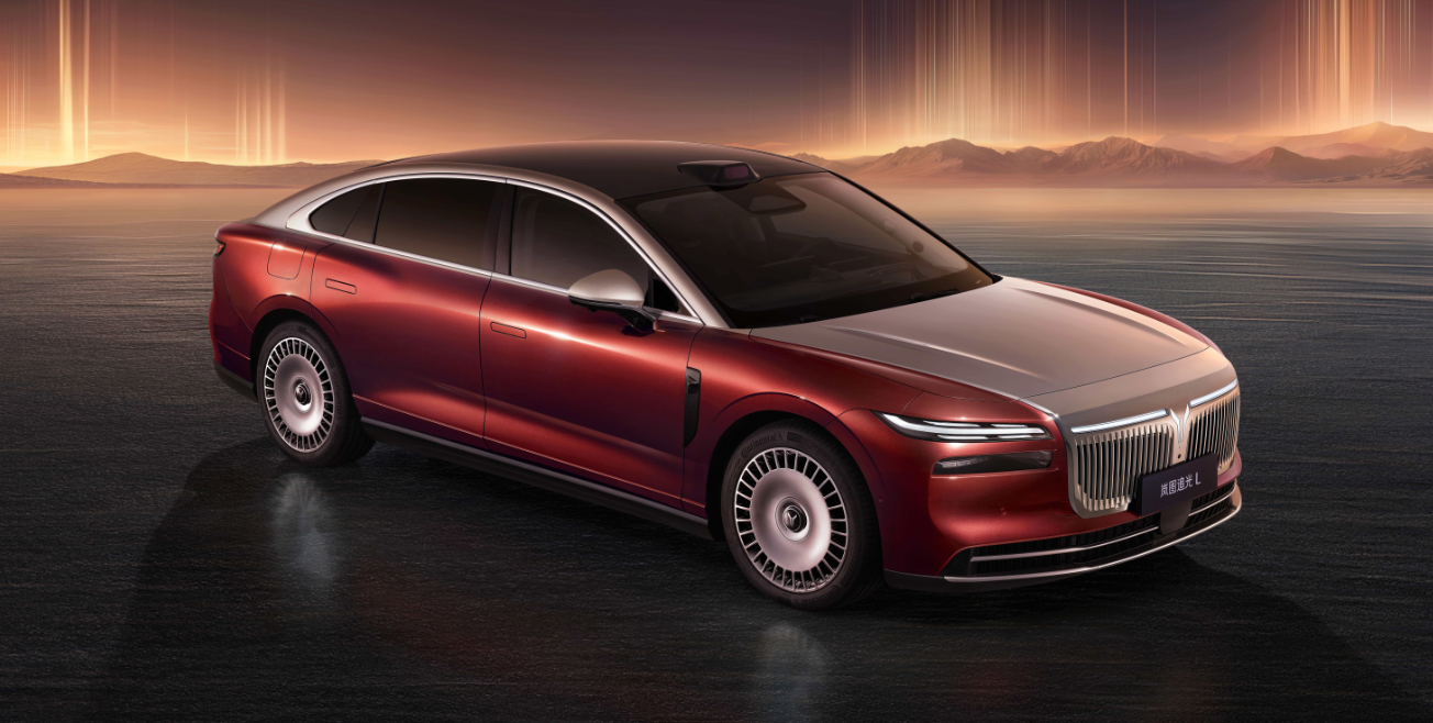 或售35万元，又一华系行政旗舰轿车亮相，BBA真扛不住了