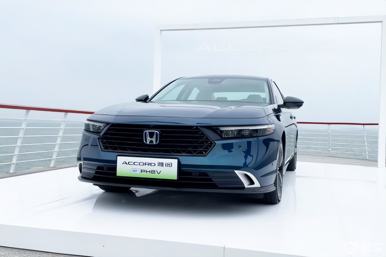 十代雅阁豪华版仪表盘如何设置油耗_易车知识库