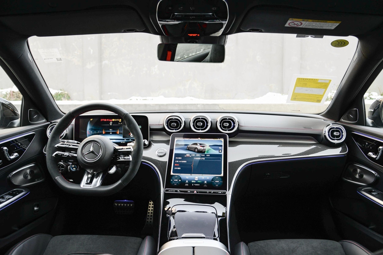 当前位置:>易车>奔驰c级amg>奔驰c级amg中控台>摘要详情>内饰方面