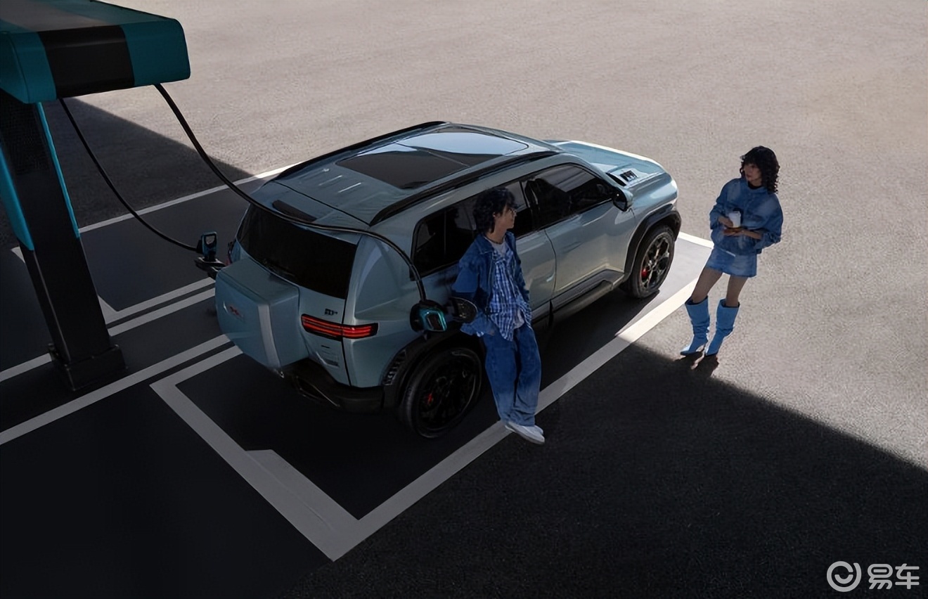 方程豹钛3闪充版上市 革新A级纯电方盒子市场