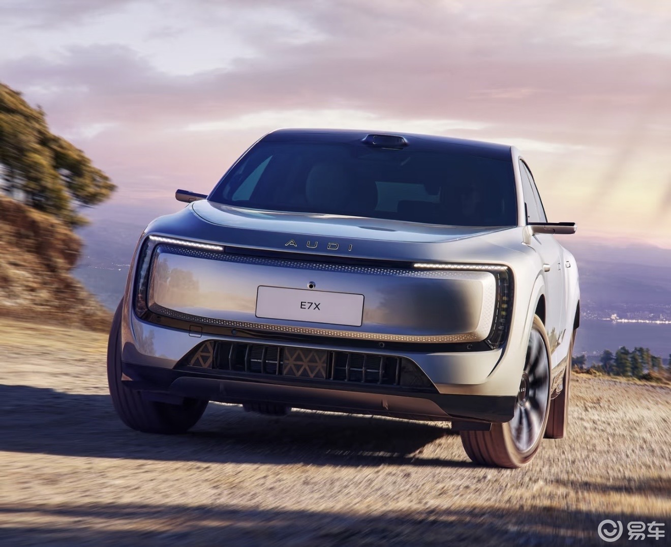 奥迪E7X与极氪8X内饰品质深度对比：谁更懂真正的豪华？