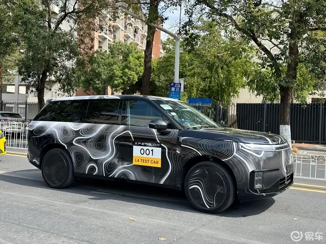 小鹏造了“广州揽胜”,还要能跑Robotaxi