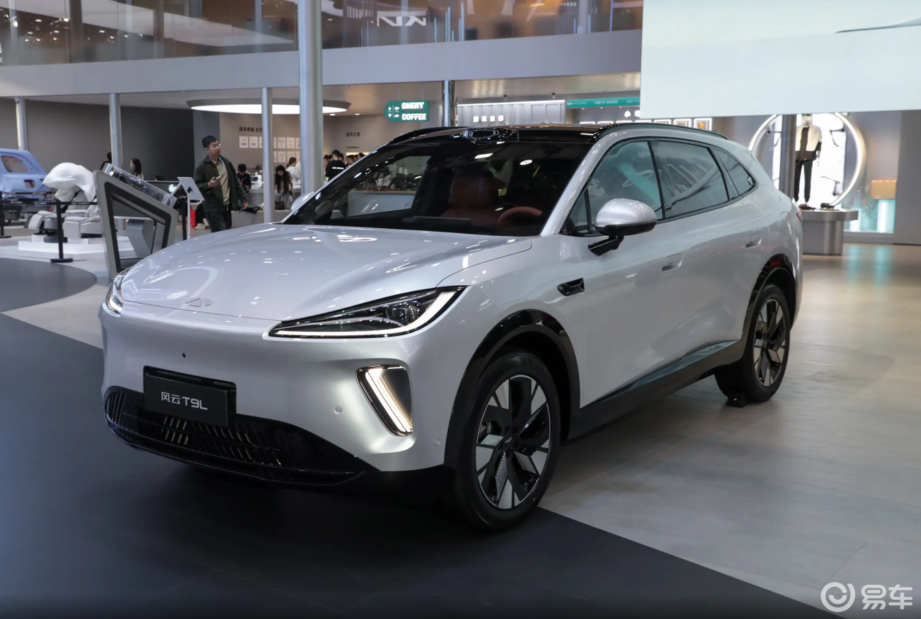 风云T9L标配17.3寸屏，560TOPS算力加激光雷达