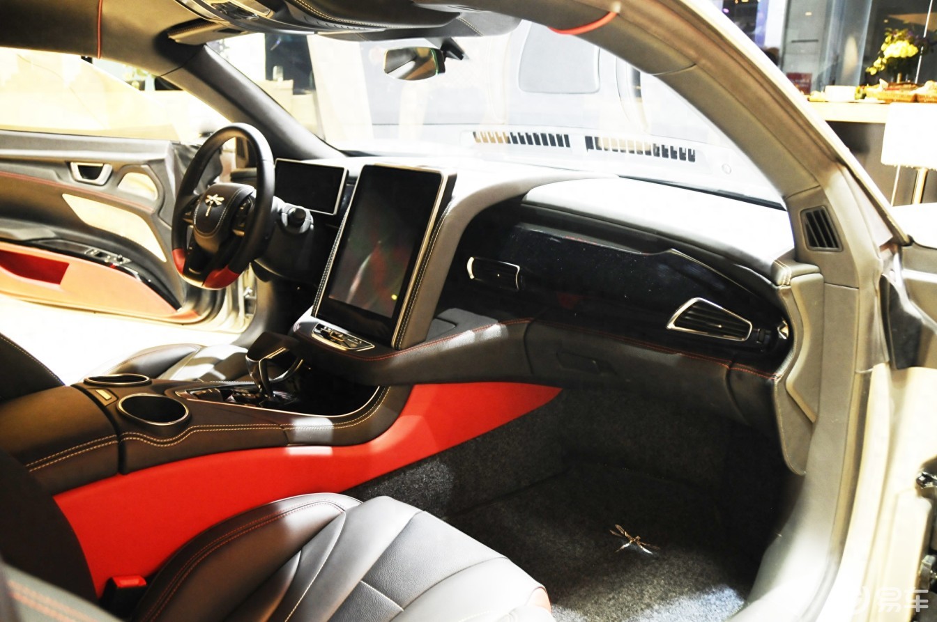 蜻蜓标志的跑车是什么车前途k50_易车知识库