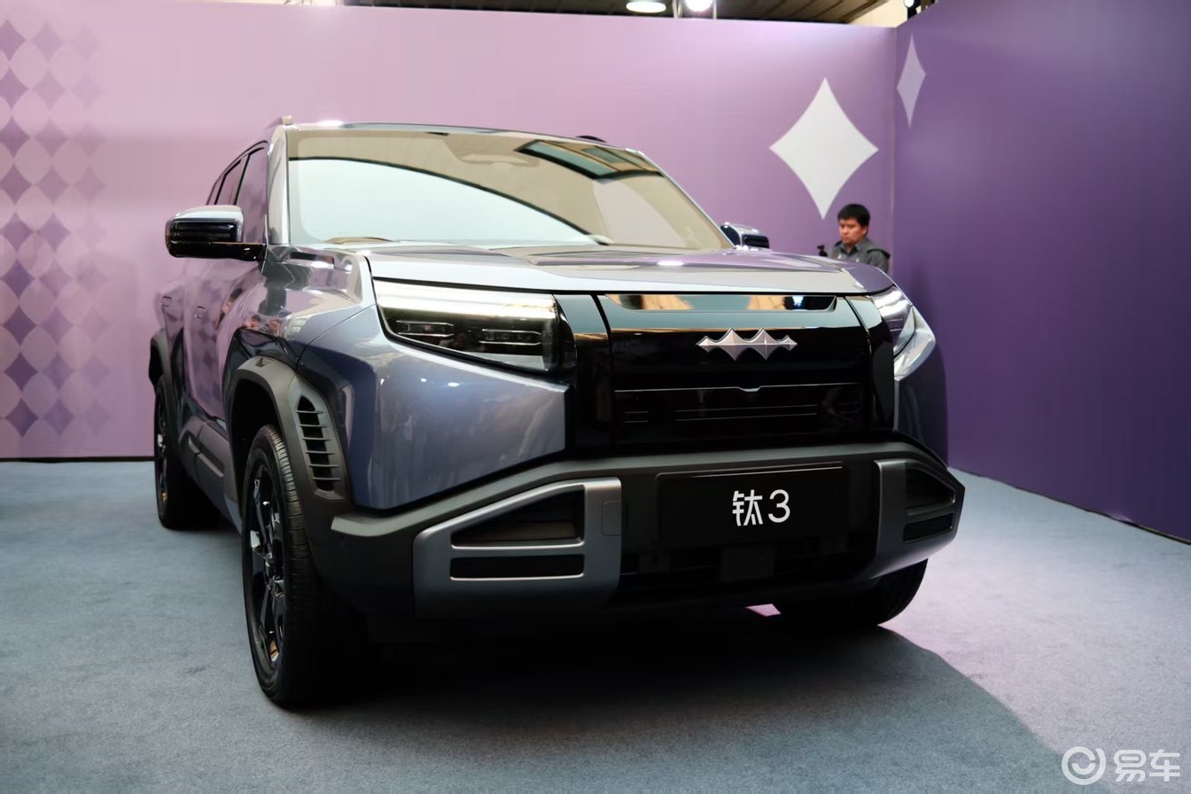 方程豹扔出“王炸”组合，钛3闪充版正式上市15.38万起