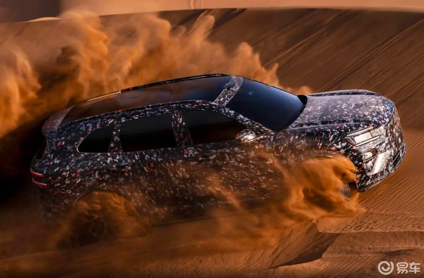 舍弃隐藏把手，极氪8X带三电机，冲刺40万级，配6C电池