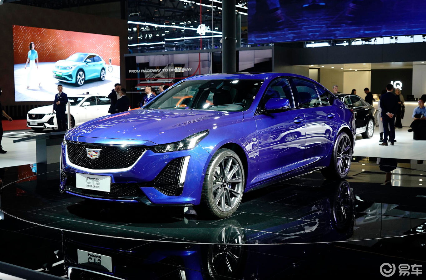 凯迪拉克ct5优惠力度-后排-前脸-易车