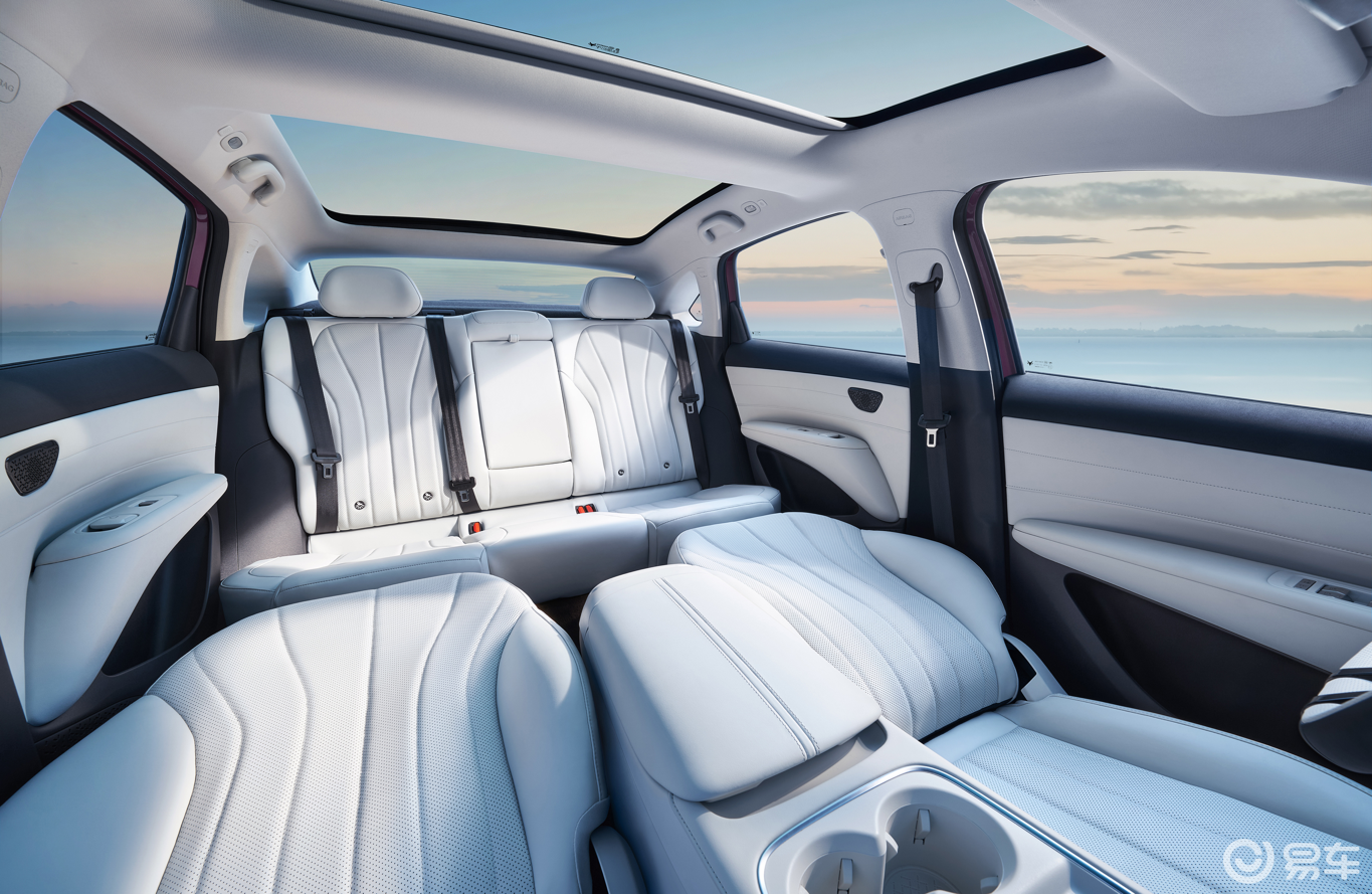 极狐S3将预售 10万级纯电家轿尺寸越级