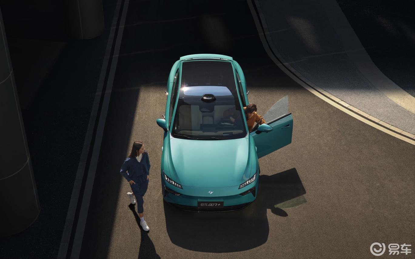 新车|13.99万起享百万级体验东风奕派eπ007+上市