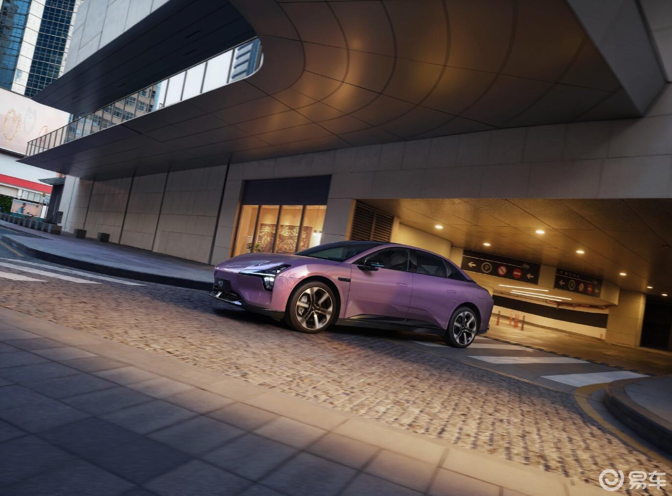 把银子准备好 4月多款轿车新品来袭 阿维塔12领衔